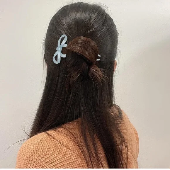 NEW Bow French Pin Hair Accessories 2 Pack- ONLY BLUE LEFT - Picture 2 of 2